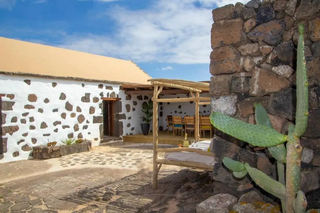 Вилла Finca La Paz Лахарес 0*,  Испания